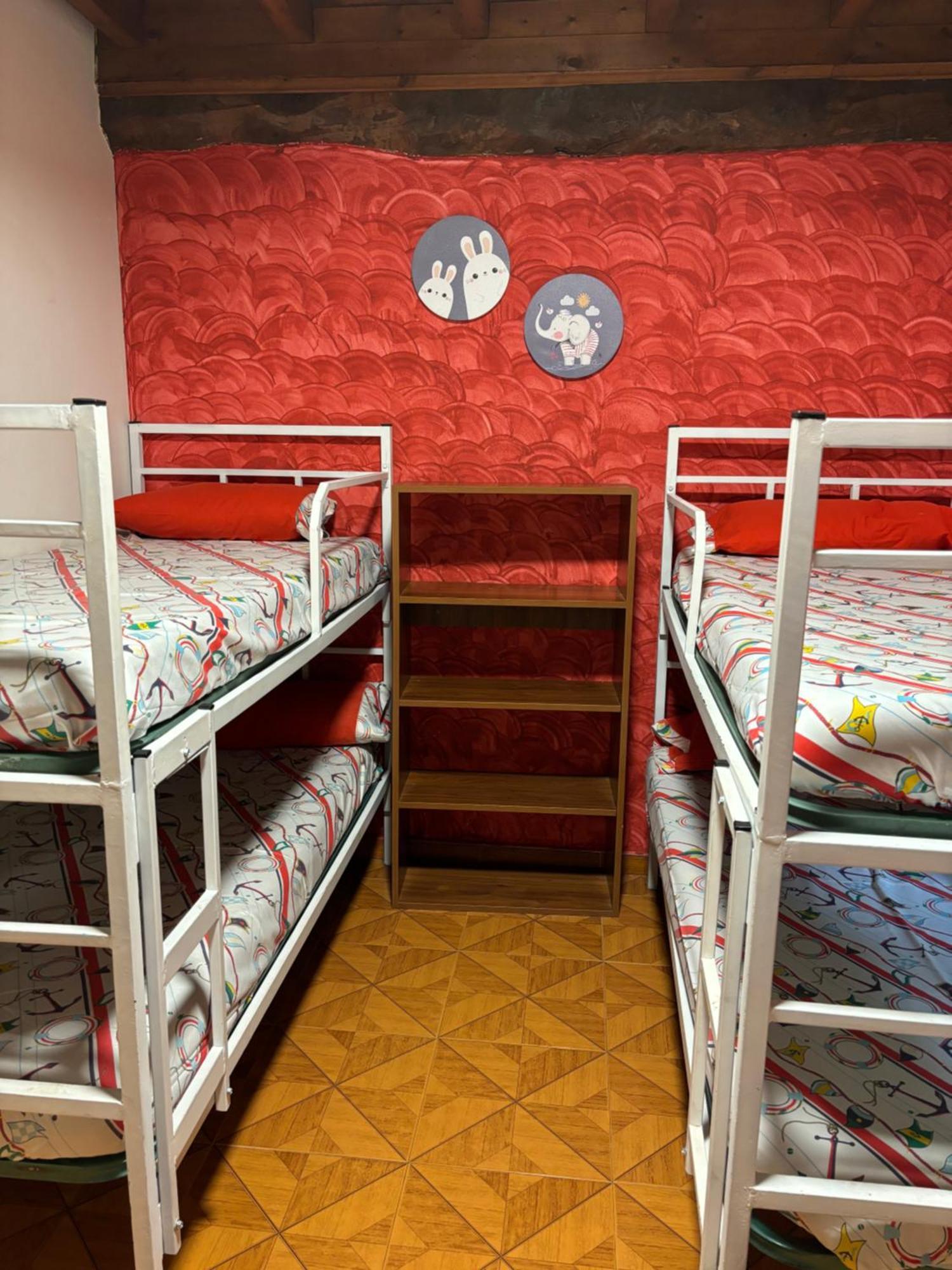 Albergue La Hermida Eksteriør billede